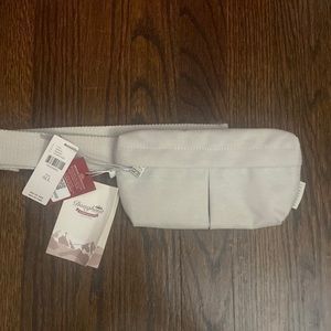 NWT Anthropologie / Doughnut Fanny Pack